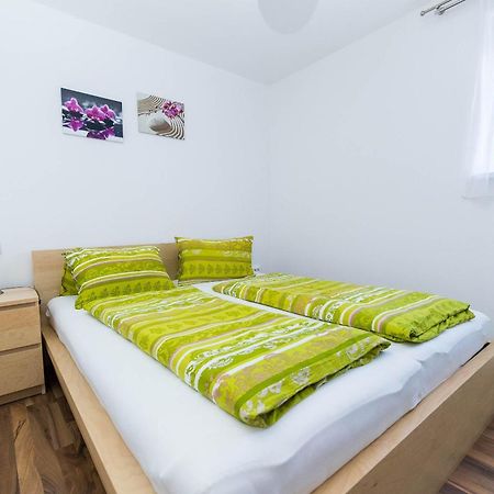 Moderne Souterrainwohnung Crikvenica Extérieur photo