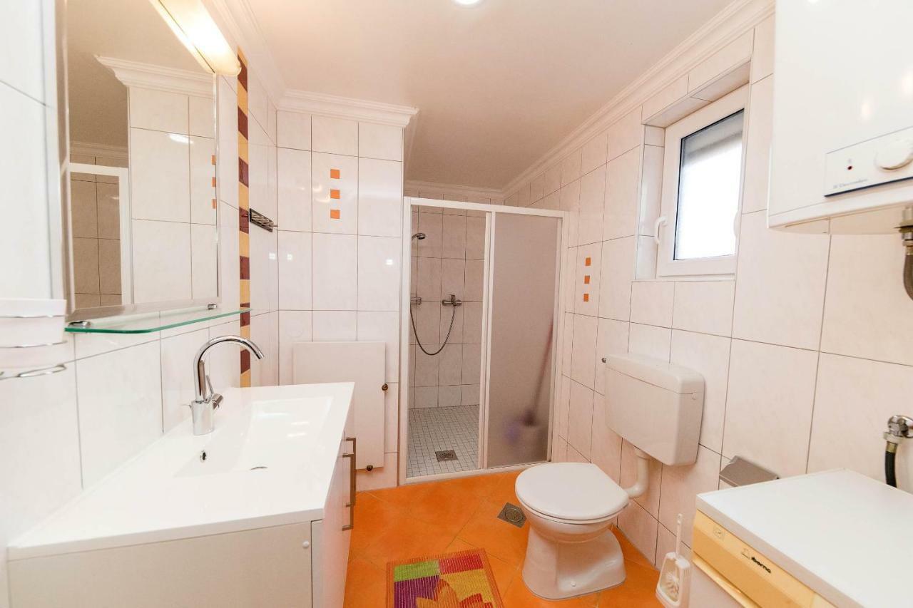 Moderne Souterrainwohnung Crikvenica Extérieur photo